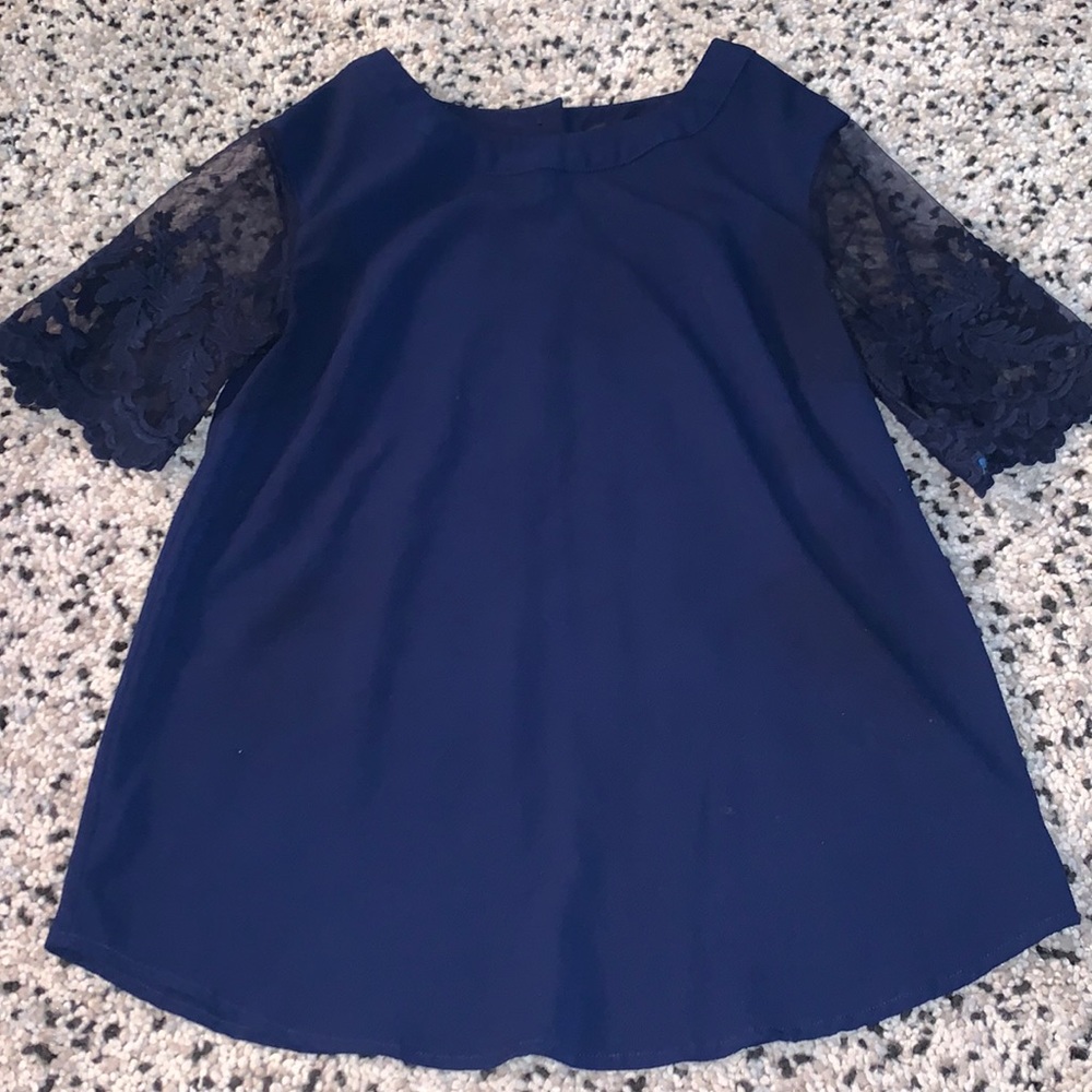 Lulu’s- navy blue blouse - XS